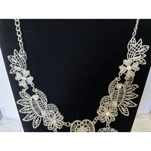 Floral Silver Tone Statement Chain Link Necklace Faux Crystals 21" Adjustable - Picture 4 of 5